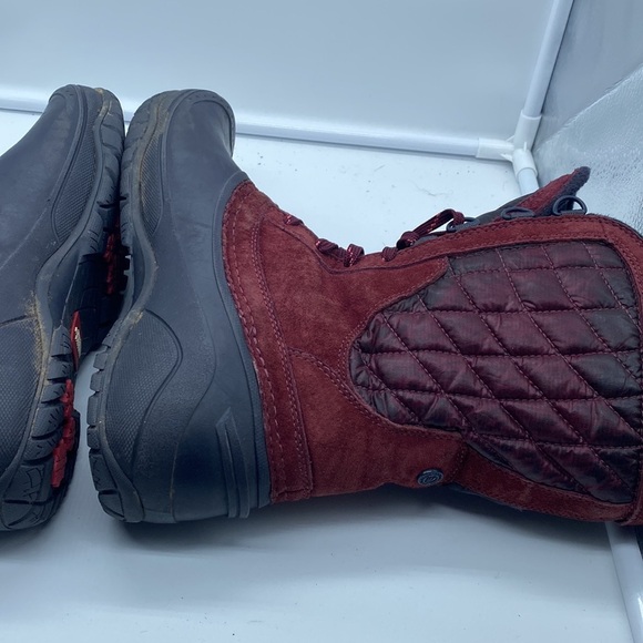 Womens North face winter boots size 6.5 check them out very nice thanks 🙏 - Picture 10 of 12